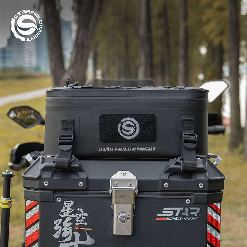 SFK Universal 13L Black Motorc - đánh giá và giá Motorcycle Gear Companies